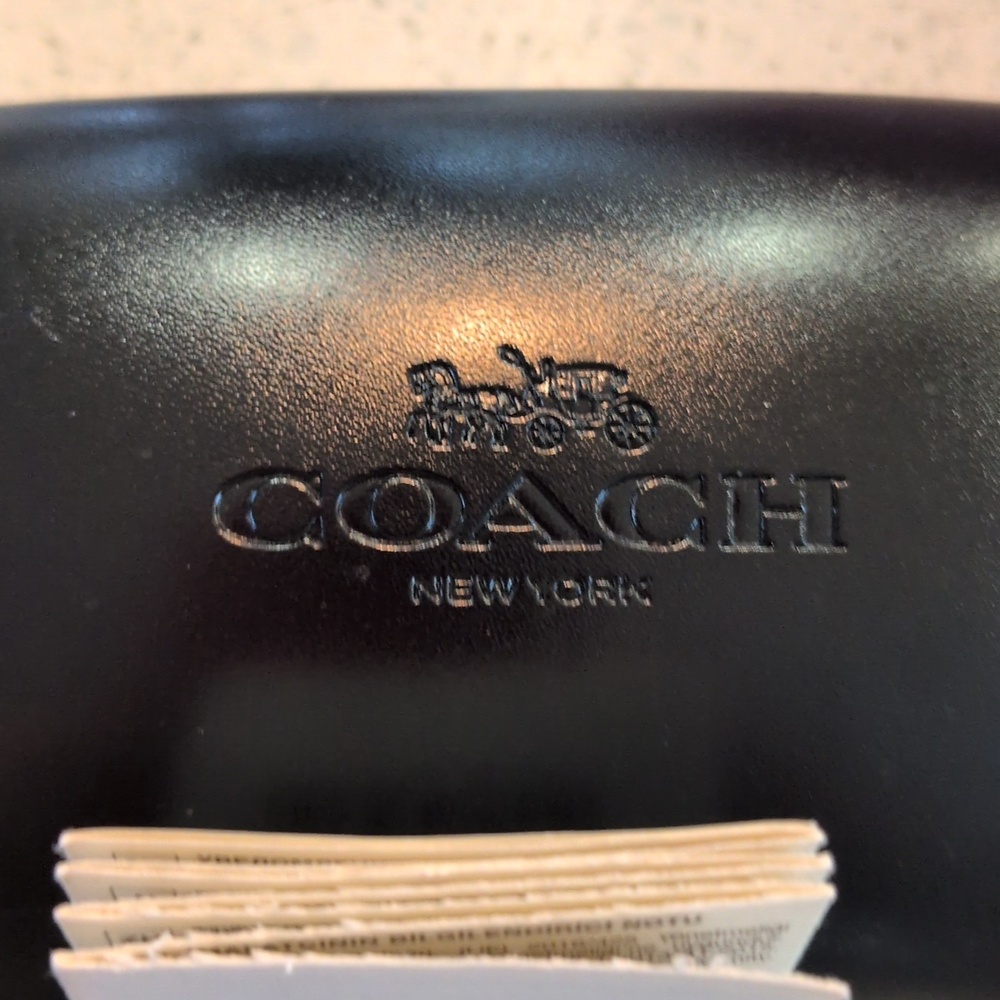 COACH Black Gradient Cat-Eye Sunglasses with Smoke Lenses - Picture 3 of 5